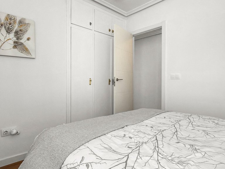 Apartment for Sale in Torrevieja, Alicante 10