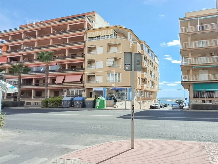 Apartment for Sale in Torrevieja, Alicante 28