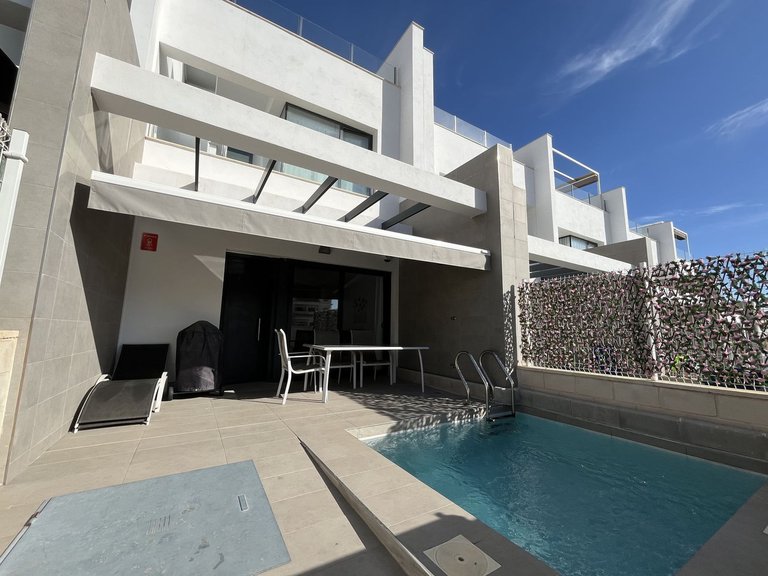 Town House for Sale in Villamartin, Alicante 2