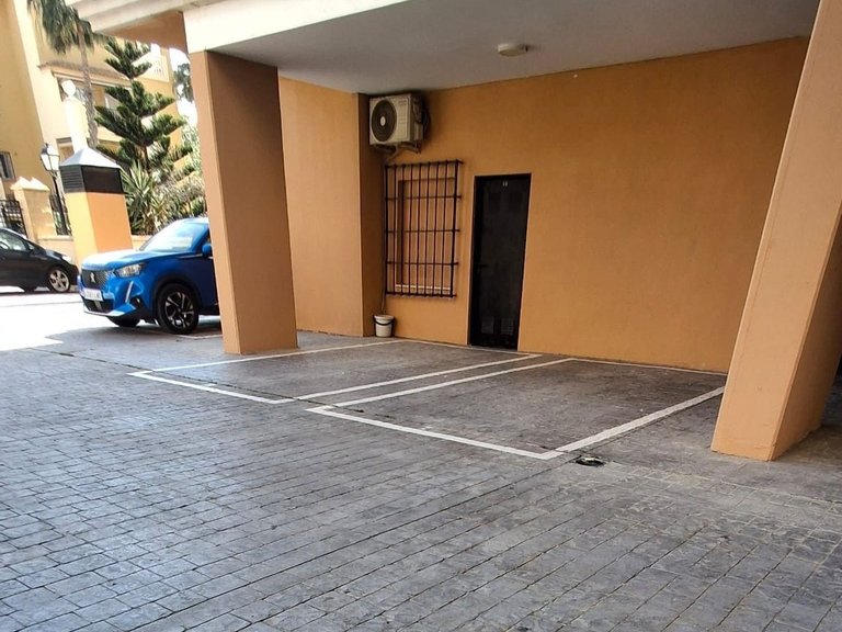 Apartment for Sale in Torrevieja, Alicante 19