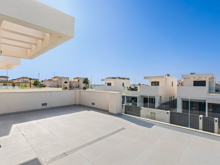 Villa for Sale in La Marina, Alicante 23