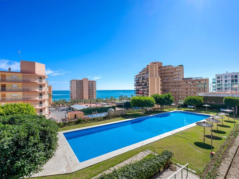 Apartment for Sale in Arenales Del Sol, Alicante 1