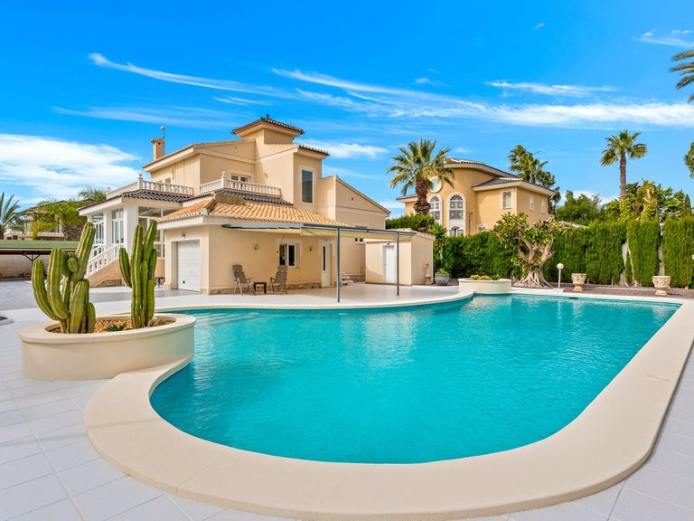 Villa for Sale in Ciudad Quesada, Alicante 1