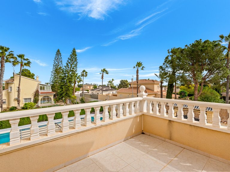 Villa for Sale in Ciudad Quesada, Alicante 32