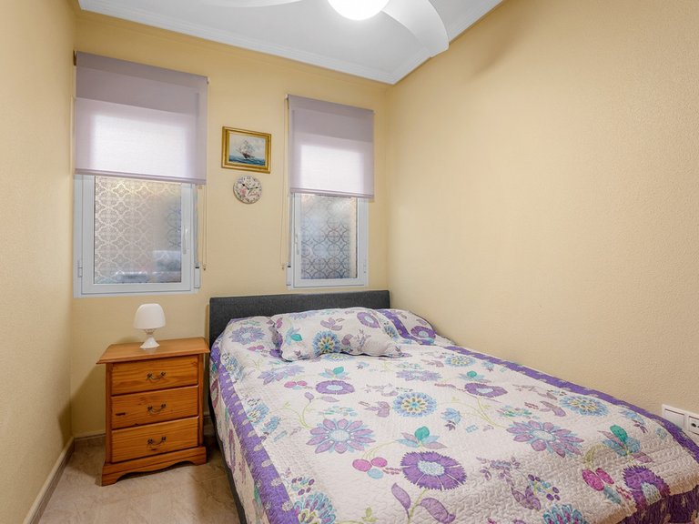 Town House for Sale in Villamartin, Alicante 8