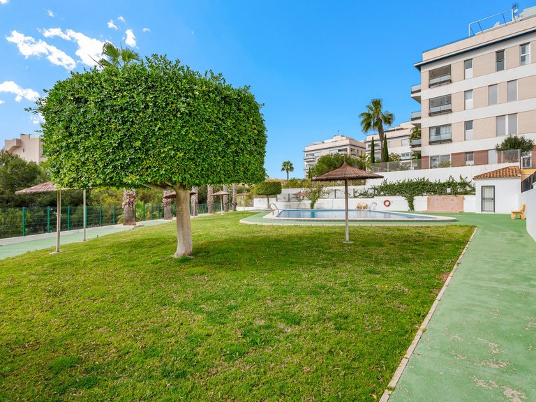 Town House for Sale in Villamartin, Alicante 34