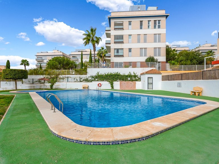Town House for Sale in Villamartin, Alicante 37