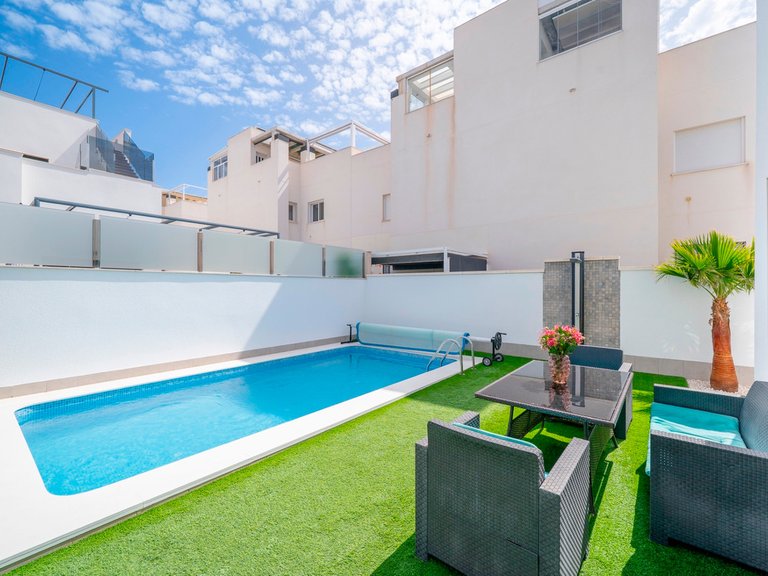 Villa for Sale in Torrevieja, Alicante 5