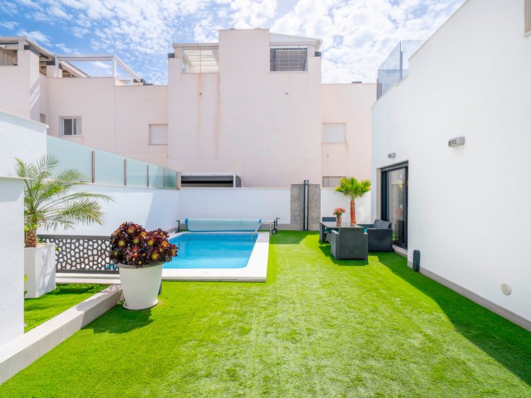 Villa for Sale in Torrevieja, Alicante 7