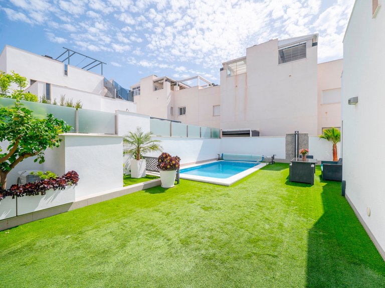 Villa for Sale in Torrevieja, Alicante 8