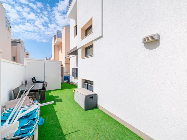 Villa for Sale in Torrevieja, Alicante 11