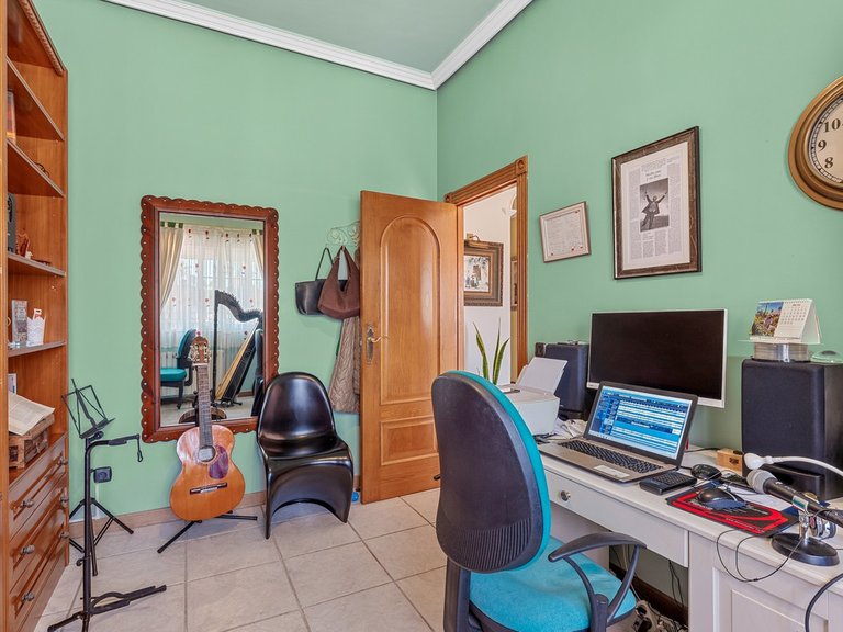 Villa for Sale in Torrevieja, Alicante 24