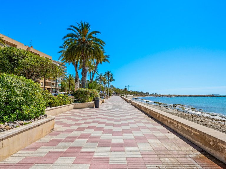 Apartment for Sale in Santa Pola, Alicante 26
