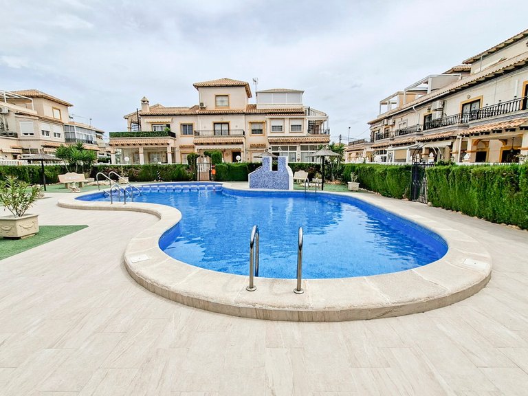 Apartment for Sale in La Zenia, Alicante 1