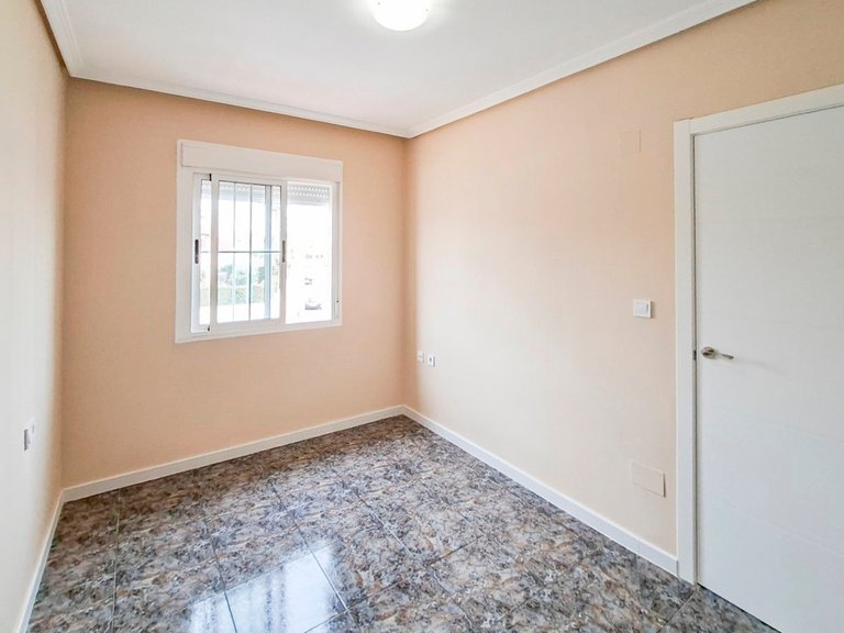 Apartment for Sale in La Zenia, Alicante 14