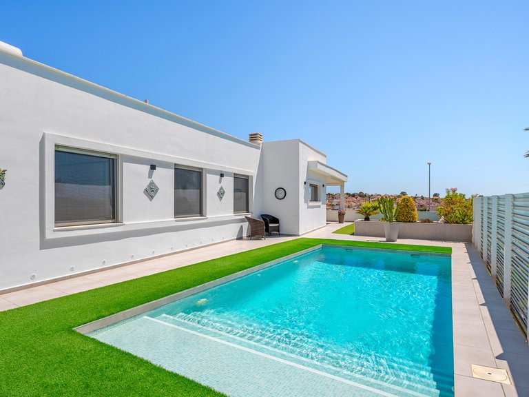 Villa for Sale in La Marina, Alicante 34