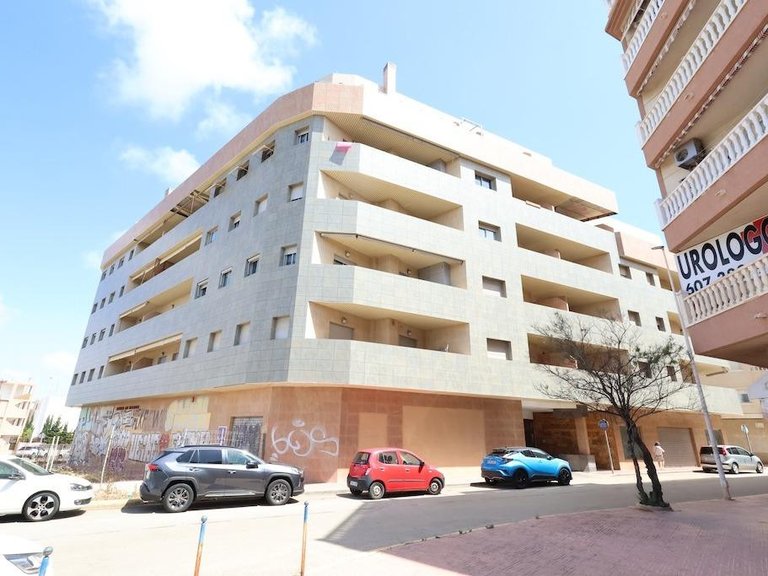 Apartment for Sale in Torrevieja, Alicante 1