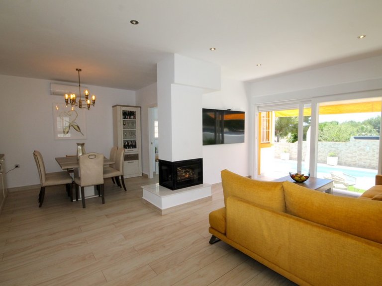 Villa for Sale in Los Dolses, Alicante 4