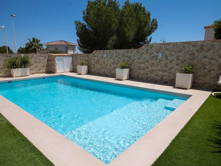 Villa for Sale in Los Dolses, Alicante 26