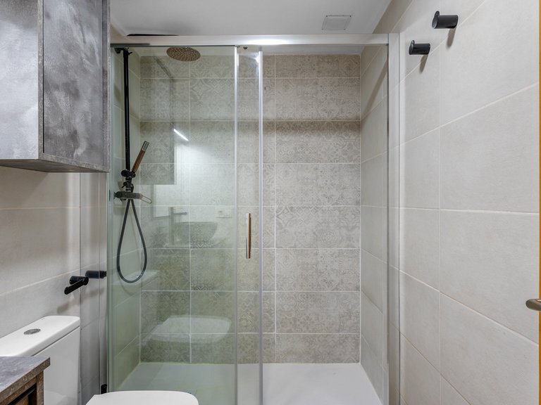 Apartment for Sale in Alicante, Alicante 11
