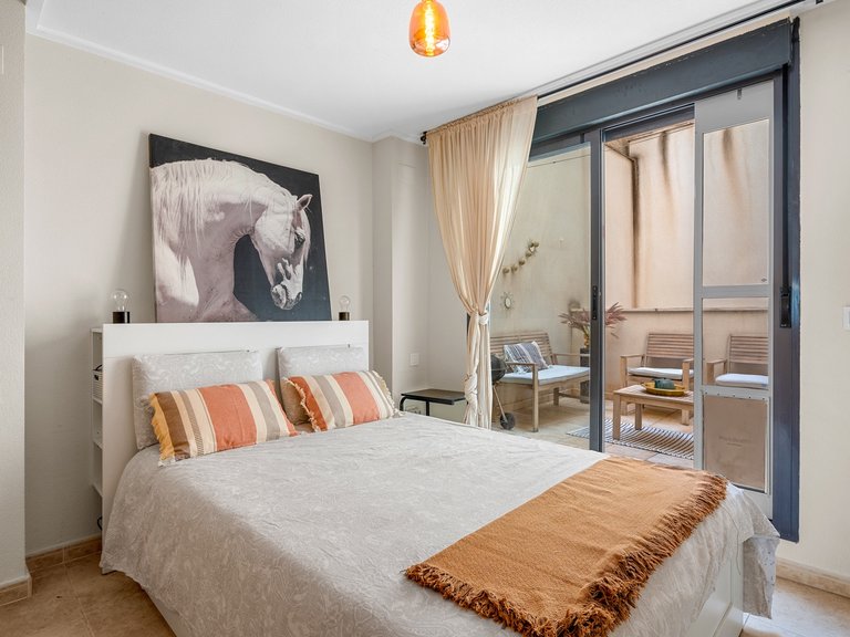 Apartment for Sale in Alicante, Alicante 12