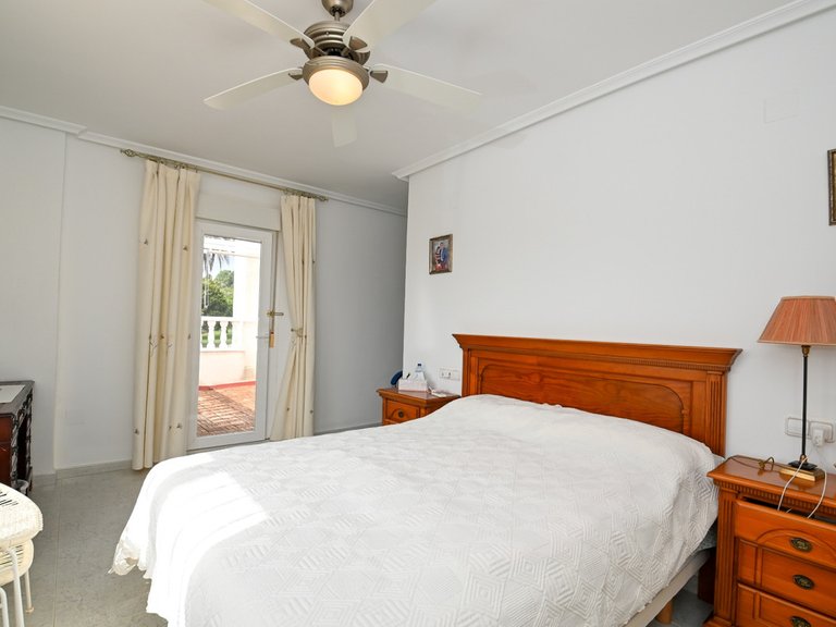Villa for Sale in Campoamor, Alicante 14