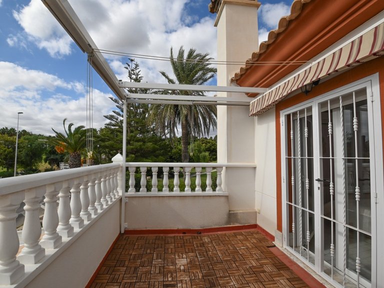 Villa for Sale in Campoamor, Alicante 16