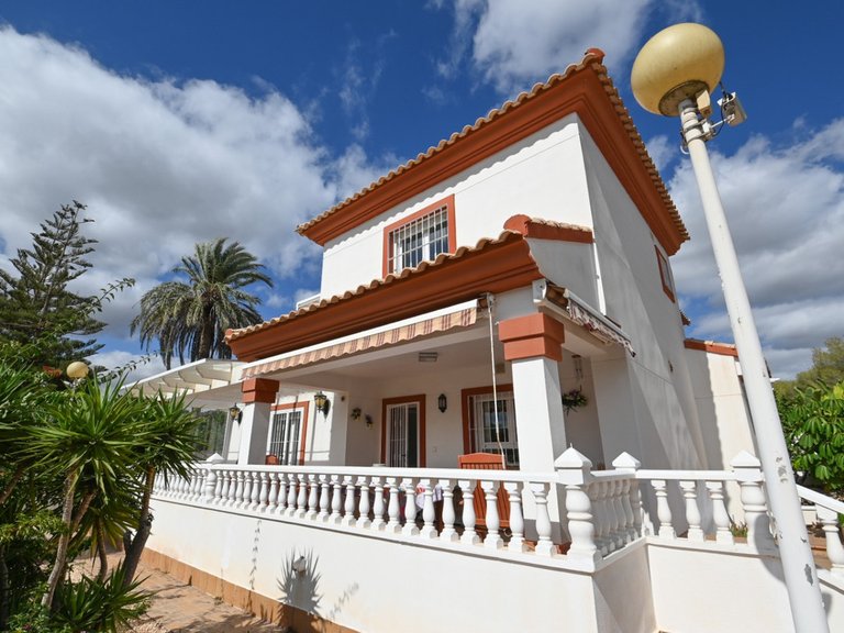 Villa for Sale in Campoamor, Alicante 27