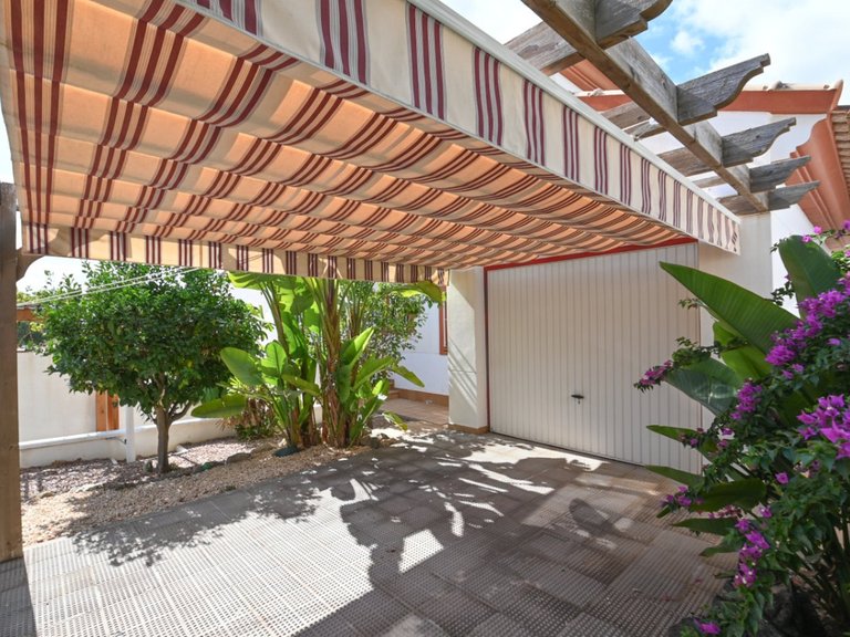 Villa for Sale in Campoamor, Alicante 30