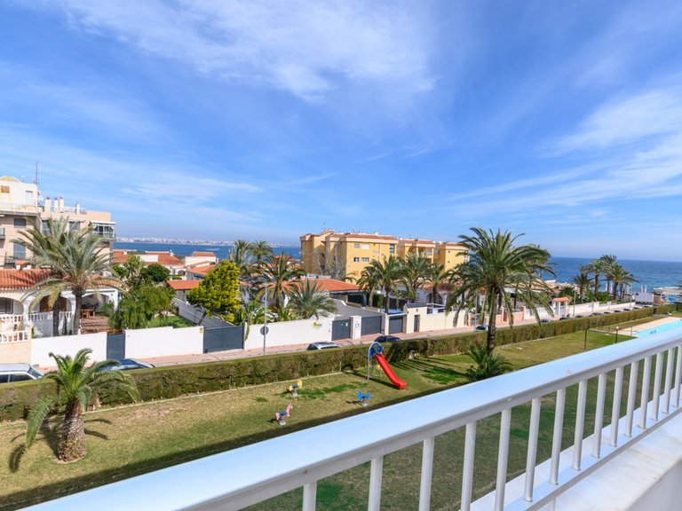 Apartment for Sale in Punta Prima, Alicante 15