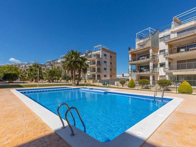 Apartment for Sale in Villamartin, Alicante 2