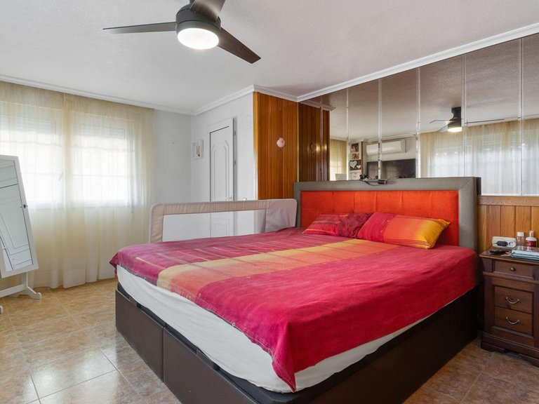 Villa for Sale in Los Balcones, Alicante 27