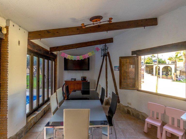 Villa for Sale in Los Balcones, Alicante 36