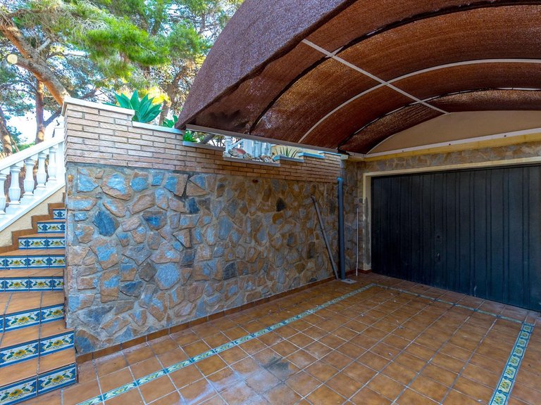 Villa for Sale in Los Balcones, Alicante 39
