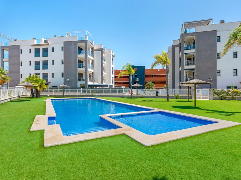 Apartment for Sale in Villamartin, Alicante 3