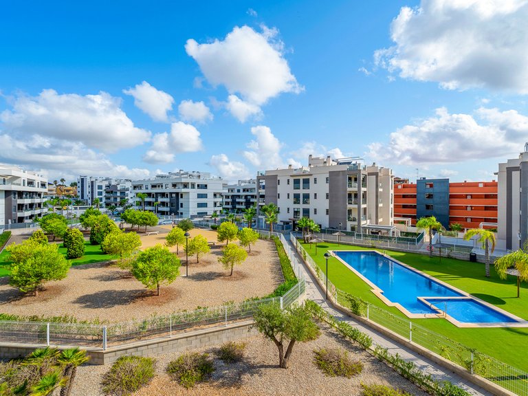 Apartment for Sale in Villamartin, Alicante 8