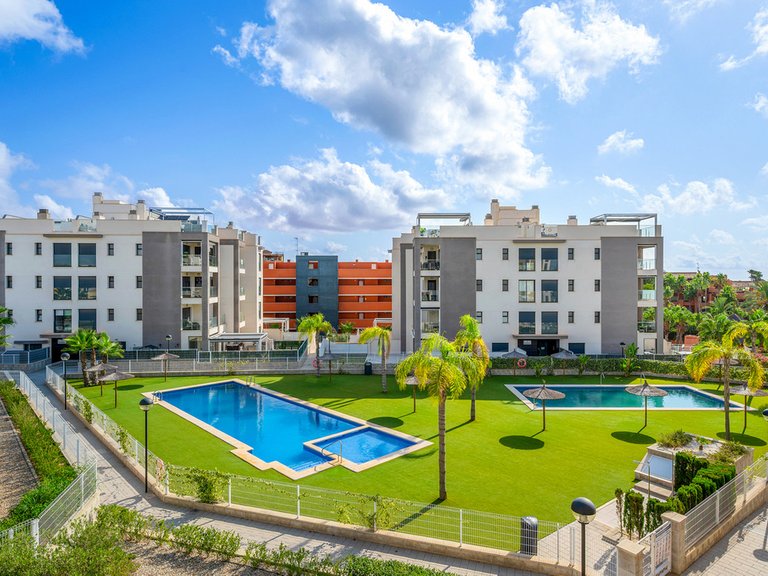 Apartment for Sale in Villamartin, Alicante 9