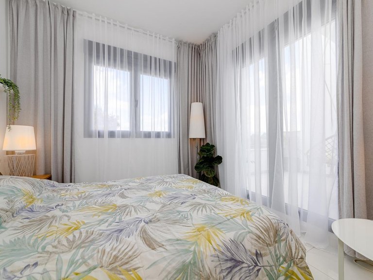 Villa for Sale in Villamartin, Alicante 31