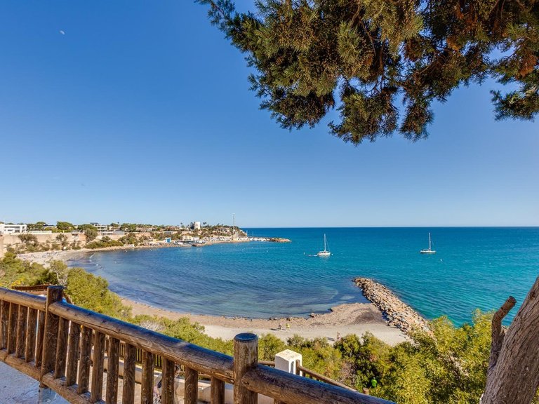 Villa for Sale in Villamartin, Alicante 44
