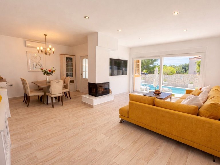 Villa for Sale in Los Dolses, Alicante 4