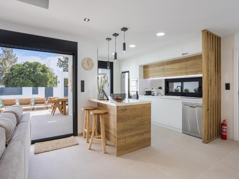Villa for Sale in Dolores, Alicante 12