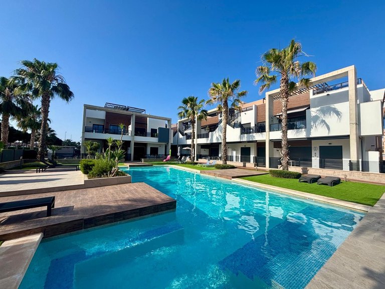 Apartment for Sale in Guardamar Del Segura, Alicante 3