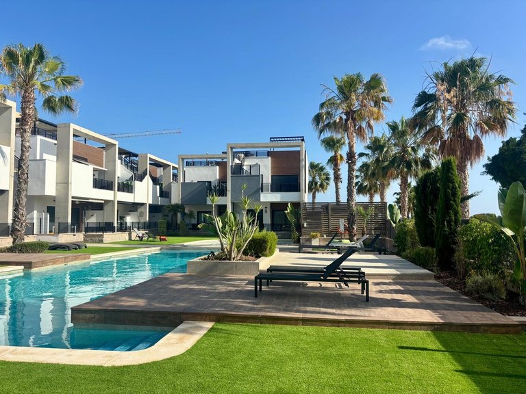 Apartment for Sale in Guardamar Del Segura, Alicante 4