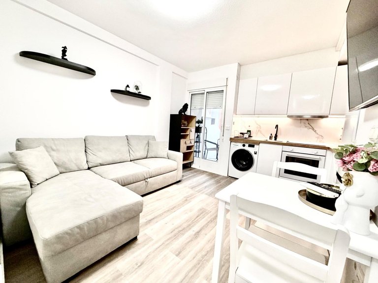 Apartment for Sale in Torrevieja, Alicante 1