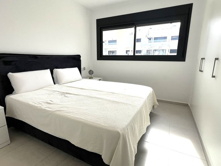Apartment for Sale in Villamartin, Alicante 5