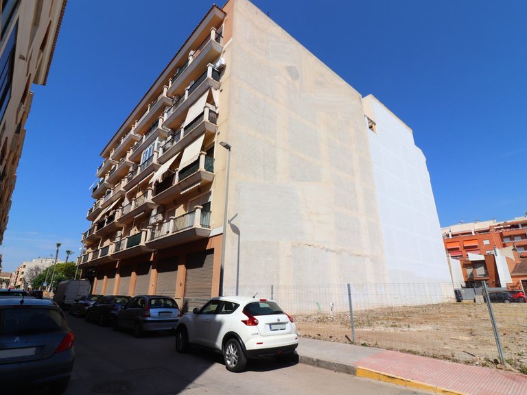 Apartment for Sale in Almoradi, Alicante 2