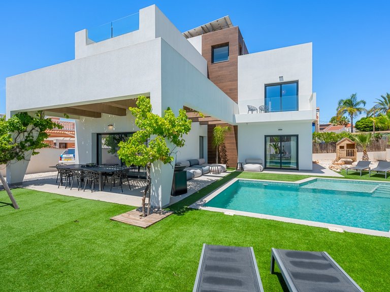 Villa for Sale in Ciudad Quesada, Alicante 1
