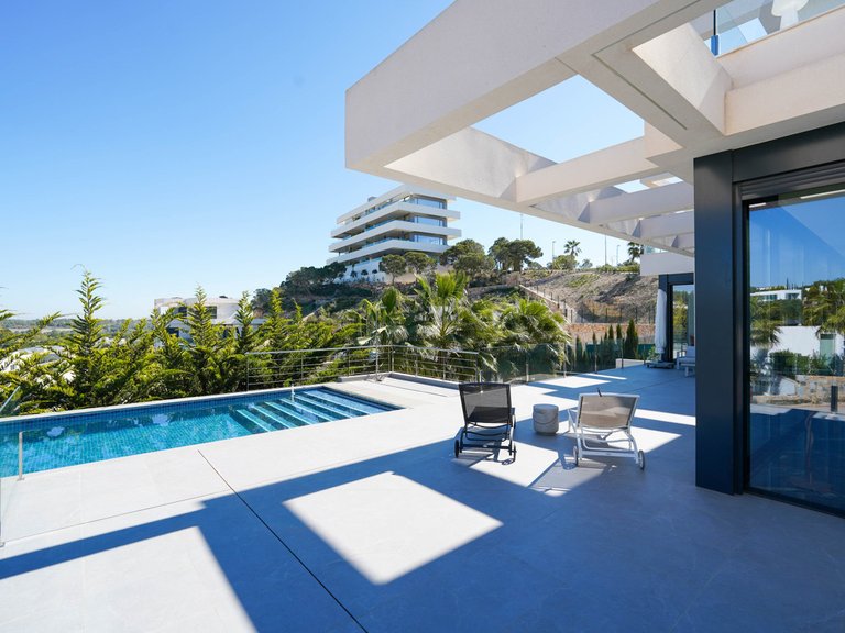 Villa for Sale in Las Colinas, Alicante 9