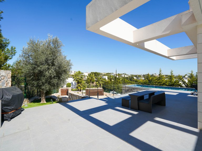Villa for Sale in Las Colinas, Alicante 14