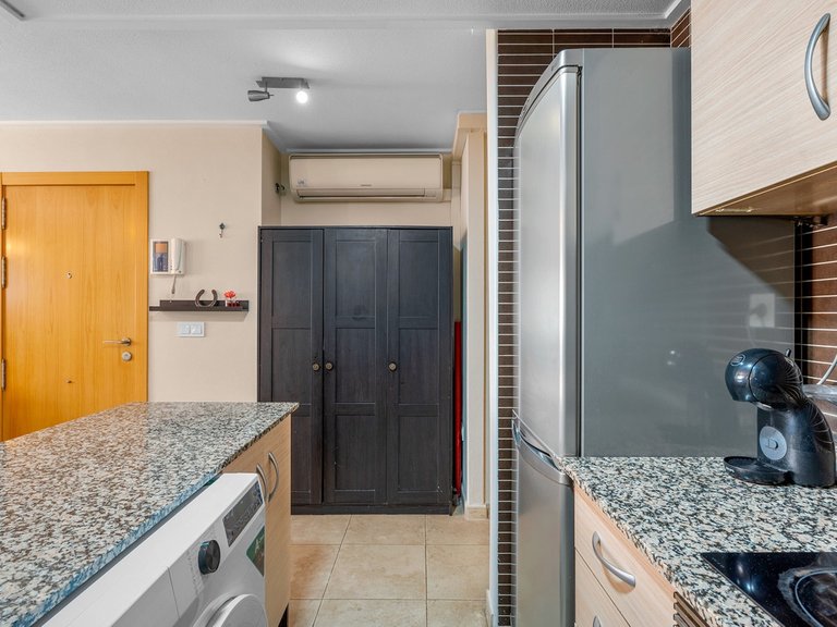Apartment for Sale in Alicante, Alicante 9